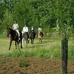 Le Chateau De Roquebere 3*