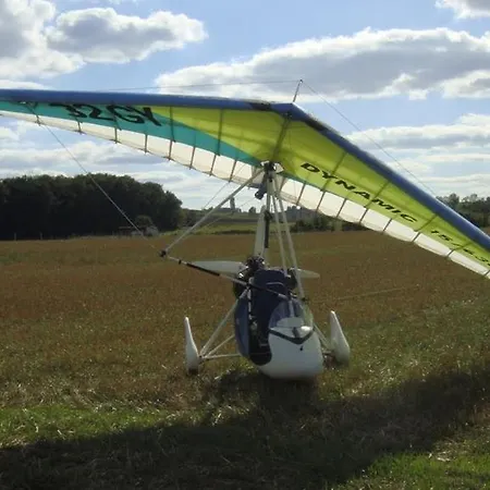 Alojamento de Acomodação e Pequeno-almoço Le Château De Roquebère 3*