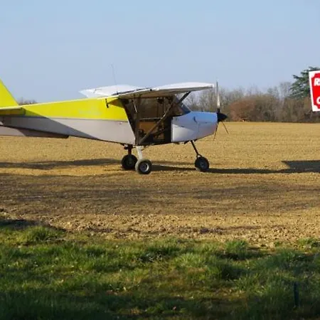 Alojamento de Acomodação e Pequeno-almoço Le Château De Roquebère 3*