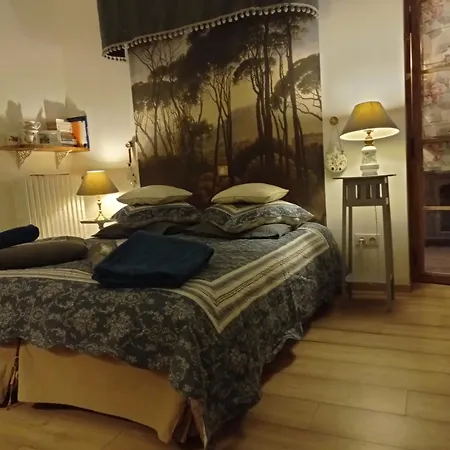 Le Chateau De Roquebere Bed & Breakfast *