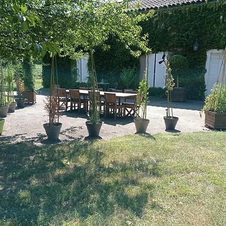 Le Château De Roquebère 3* Condom