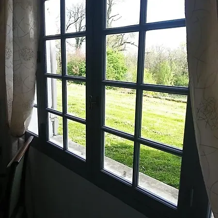 Bed & Breakfast Le Chateau De Roquebere 3*